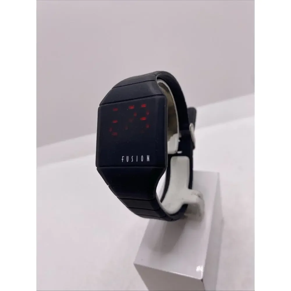 Womens Fusion Sports Watch Works New Battery